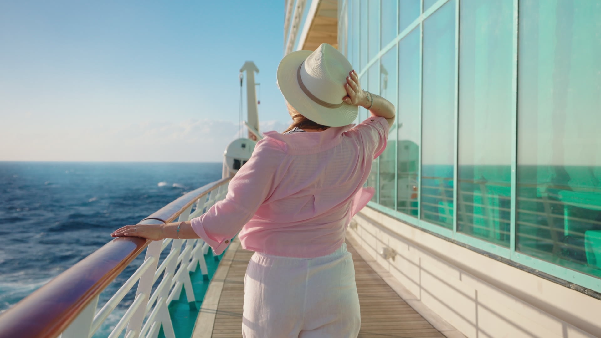 Ocean Cruising — luxury cruise travel with Cruise Seakers