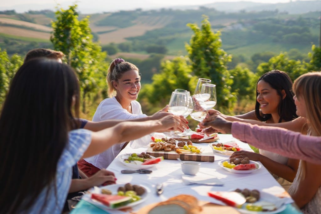 Estate lunches in Tuscany & Provence — luxury cruise shore experience